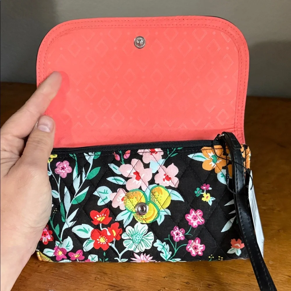 Vera Bradley Black Quilted Wallet with Multicolor Floral Print - Picture 5 of 8